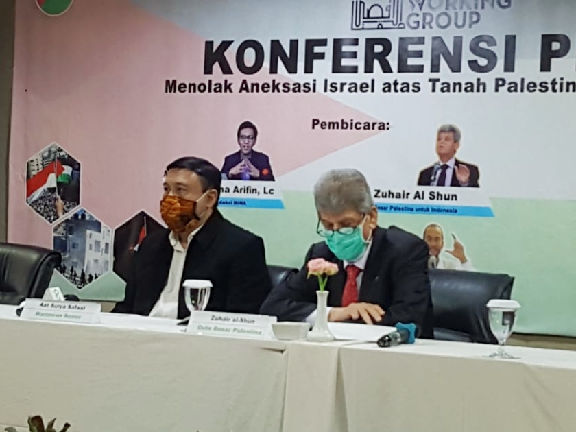 Pers dan medsos, alternatif kekuatan untuk tekan Israel