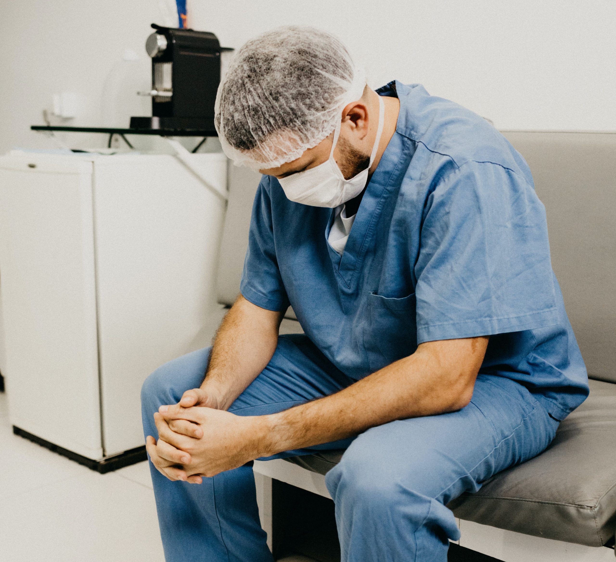COVID-19 – 100 dokter Indonesia meninggal karena COVID-19