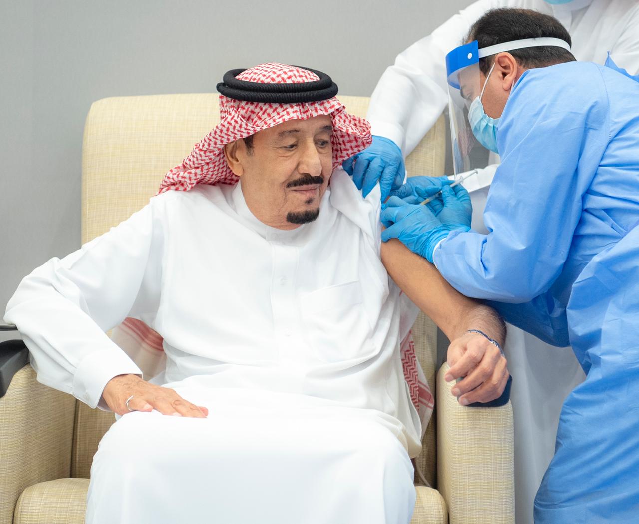 COVID-19 – Saudi Arabia’s King Salman receives first dose of vaccine