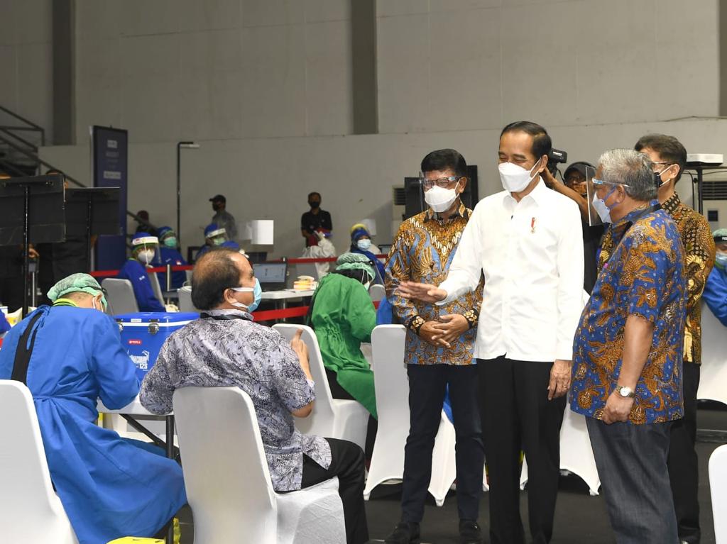 COVID-19 – Indonesia mulai vaksinasi massal untuk wartawan