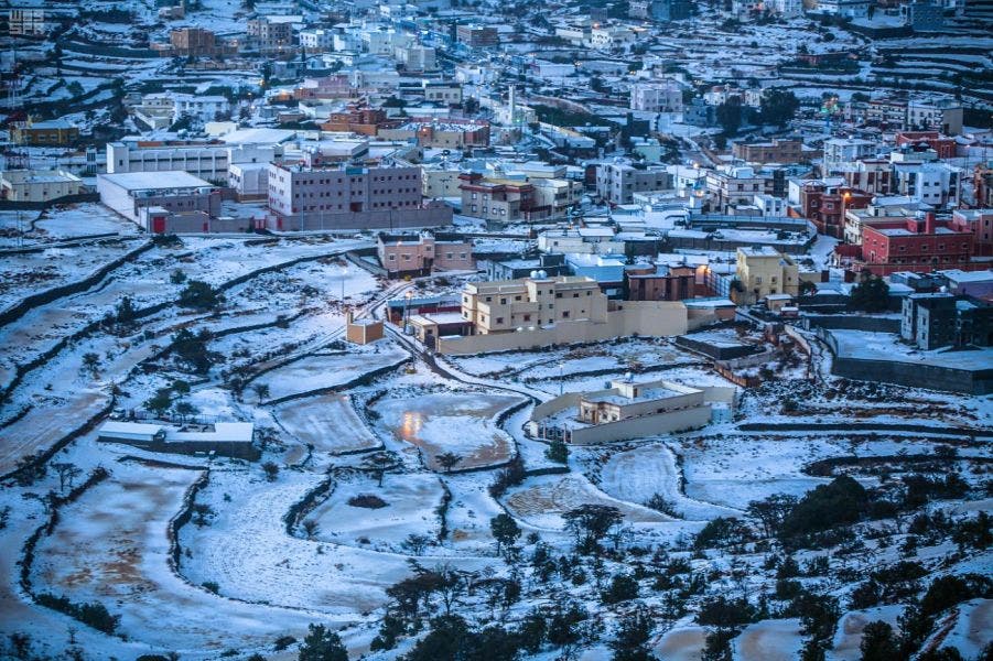 Snows cover Saudi’s Tabuk