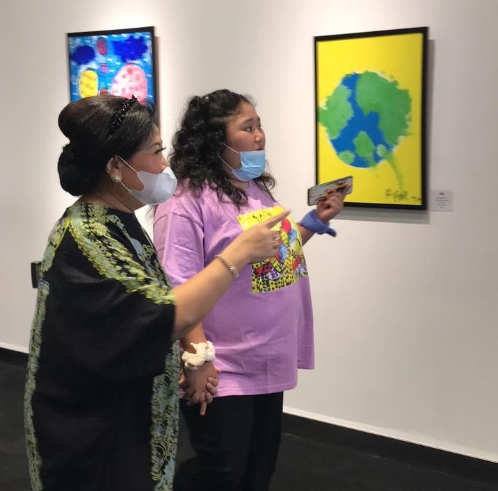 Raysha, gadis autis galang dana dari pameran lukisan untuk keluarga pra sejahtera