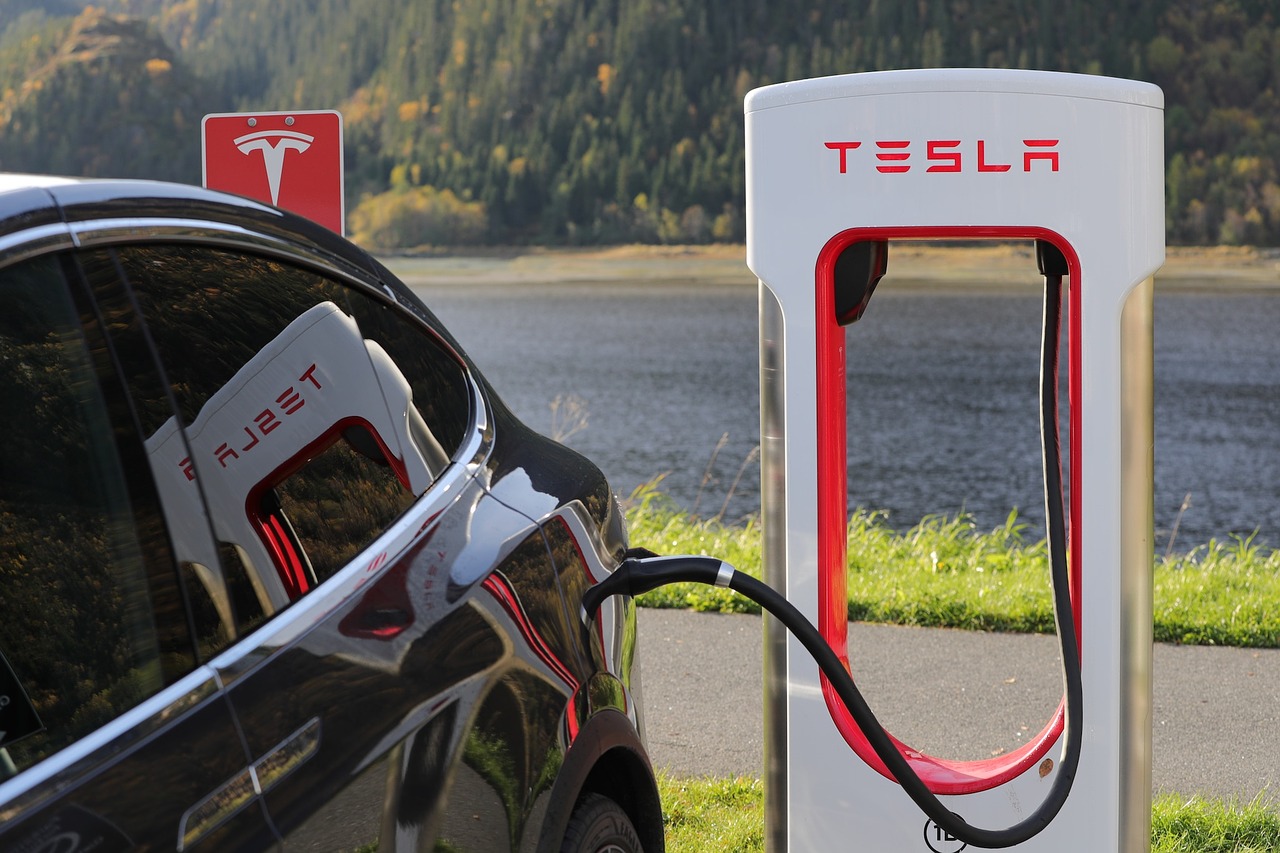 75 persen pemasok suku cadang mobil listrik Tesla berasal dari Taiwan