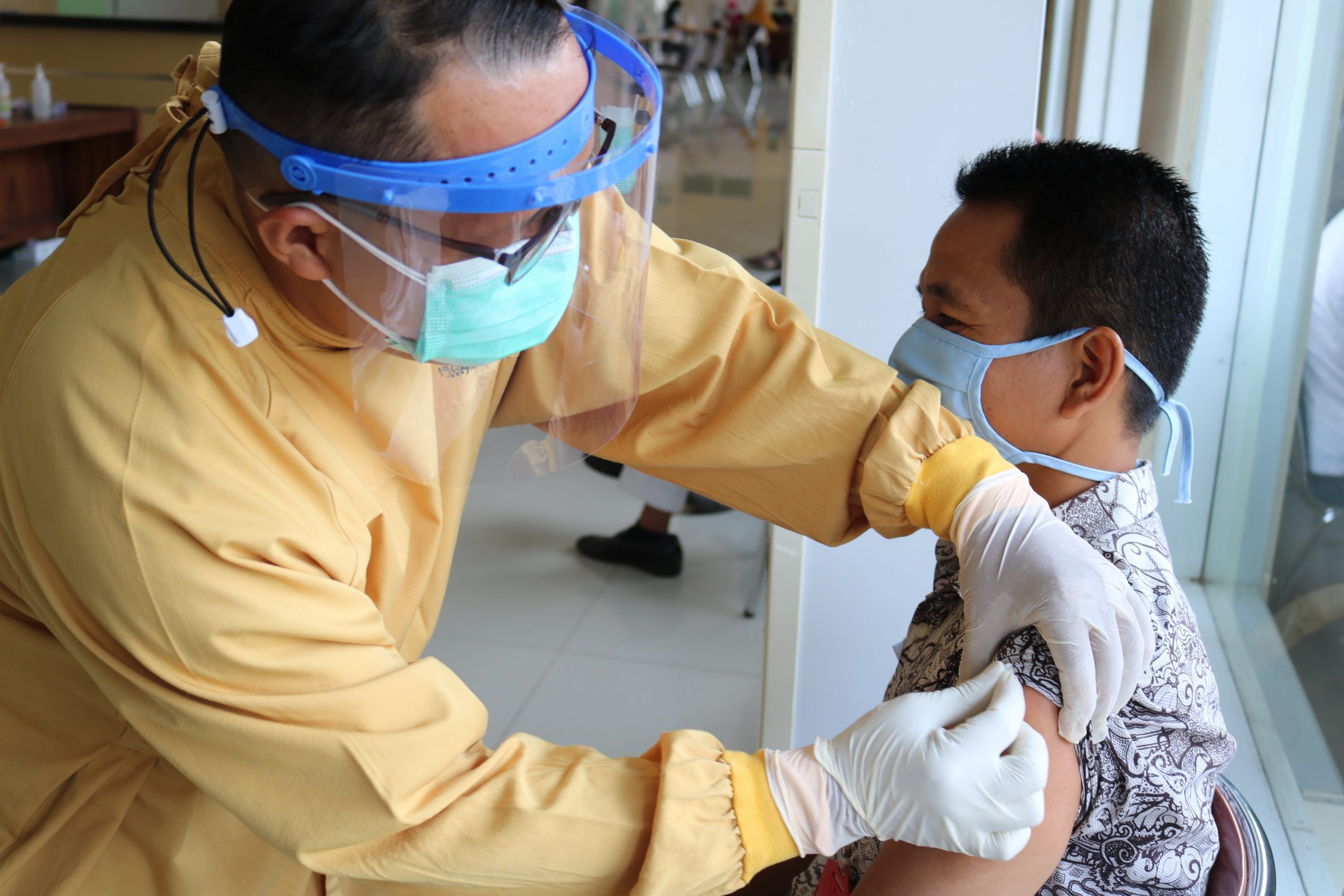 COVID-19 – Lebih 13,7 juta warga Indonesia terima vaksin dosis lengkap