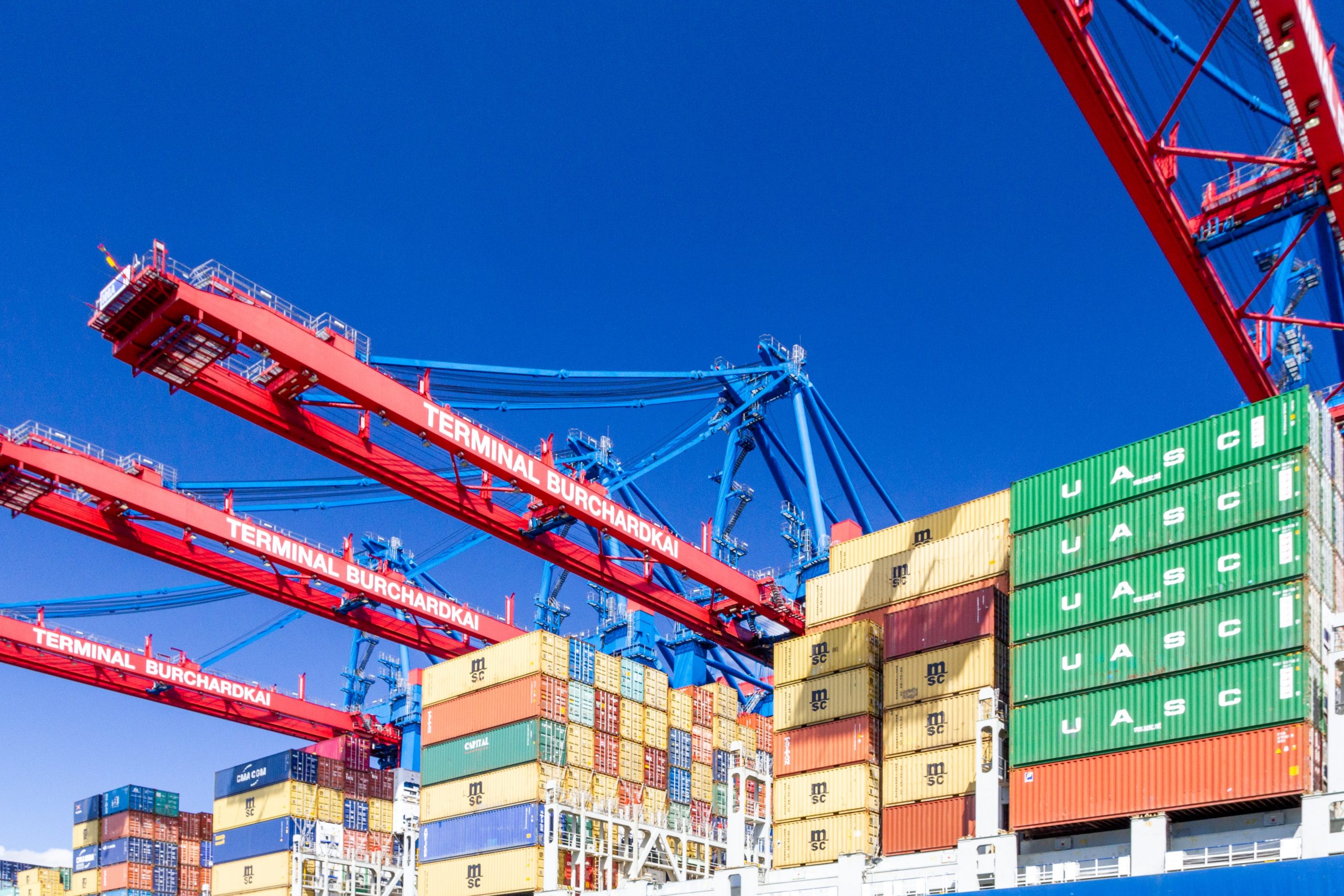 Indonesia investment authority cooperates with Emirati company in 7.5 bln USD logistics projects