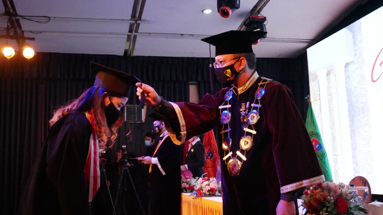 Dubes Djauhari raih gelar magister dari LSPR, tekankan pentingnya komunikasi dalam diplomasi