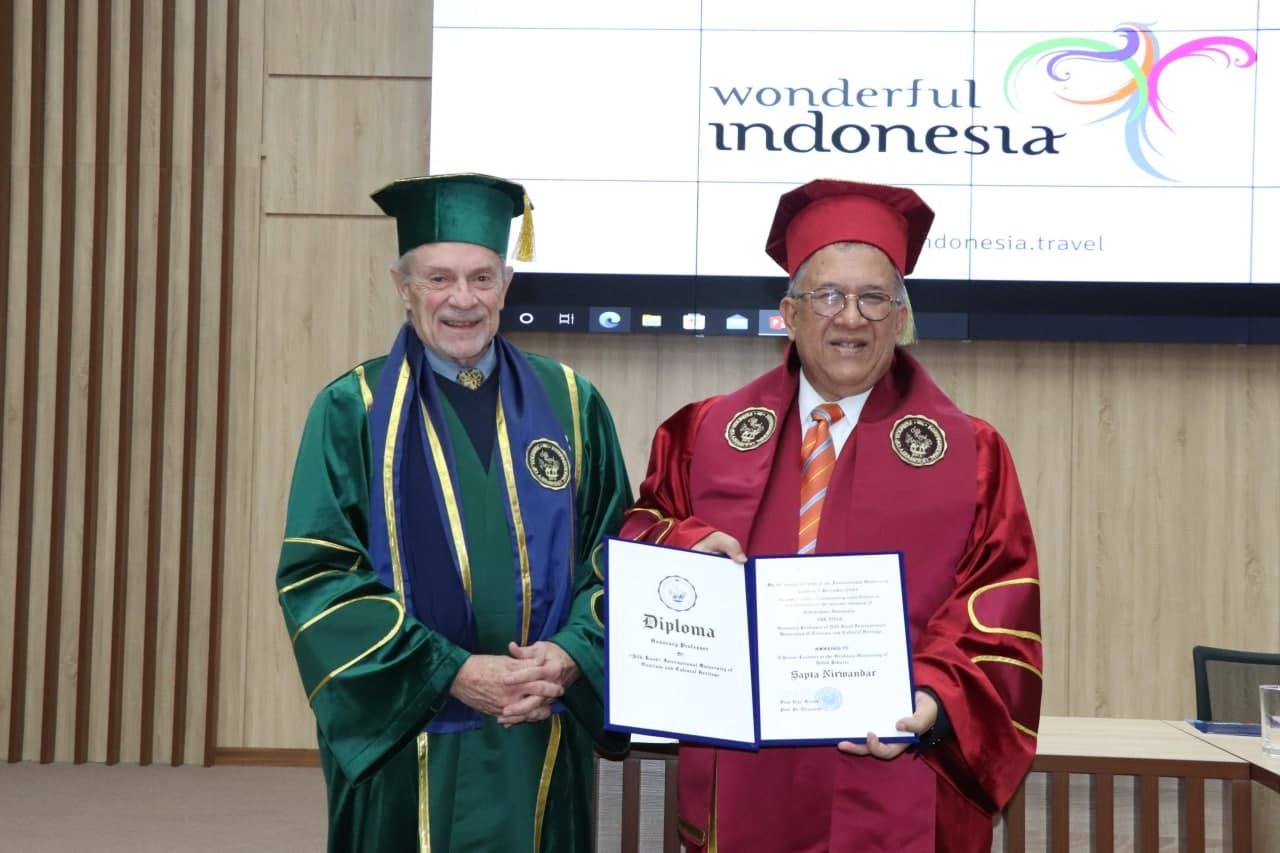 Sapta Nirwandar, pariwisata halal, dan gelar guru besar kehormatan