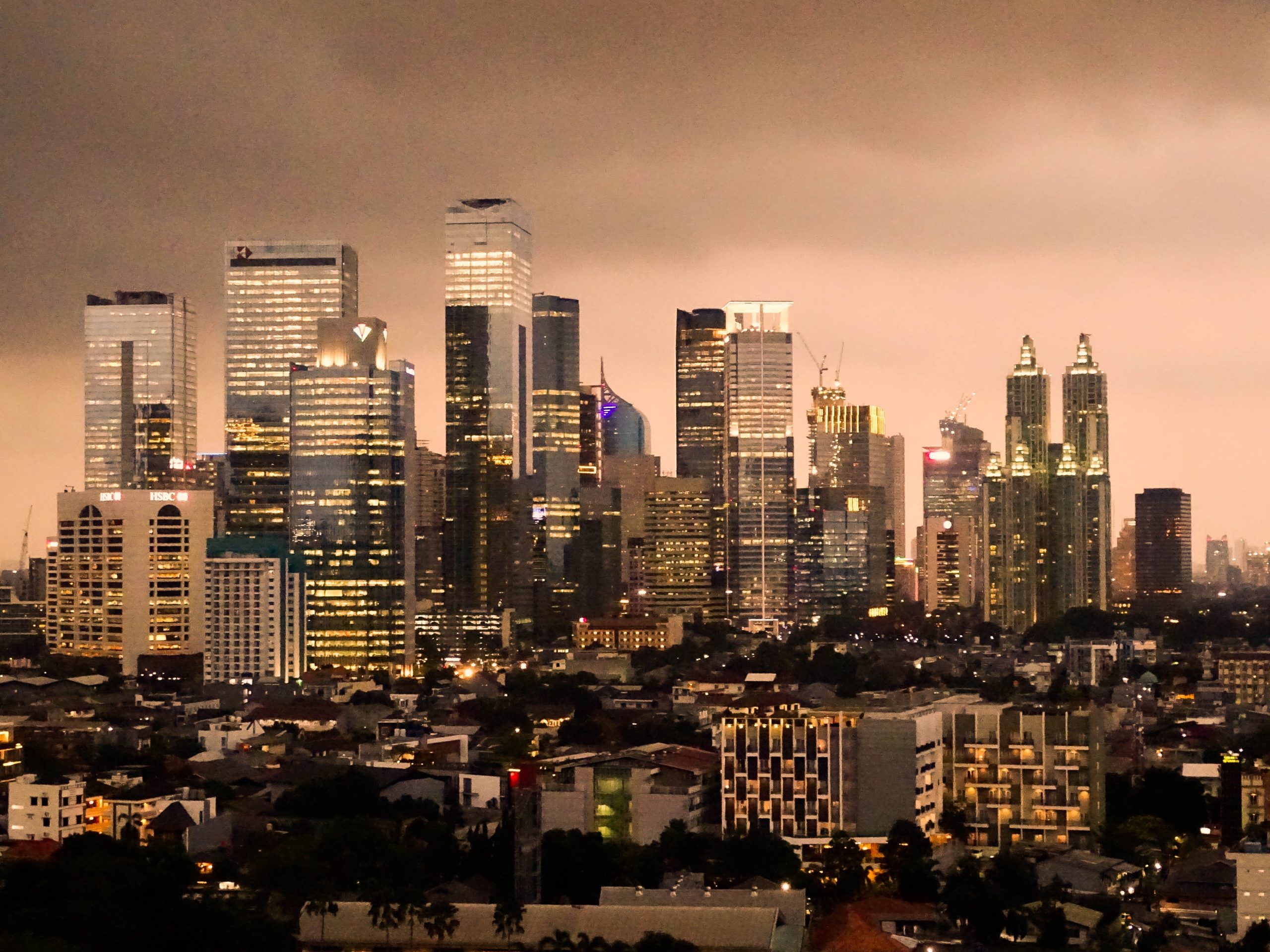 ADB pangkas pertumbuhan negara berkembang Asia karena risiko Omicron