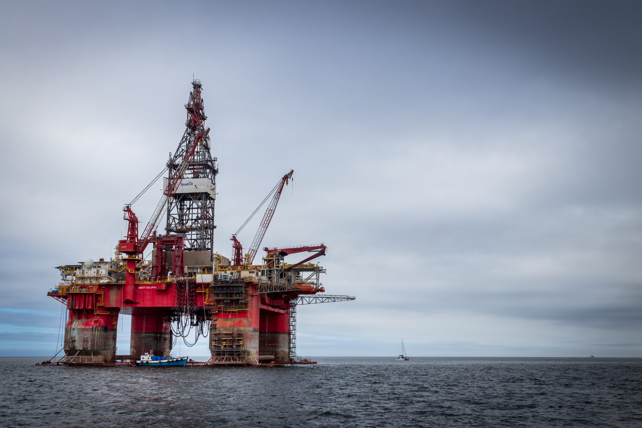 Minyak naik sekalipun OPEC+ tingkatkan produksi, permintaan AS turun