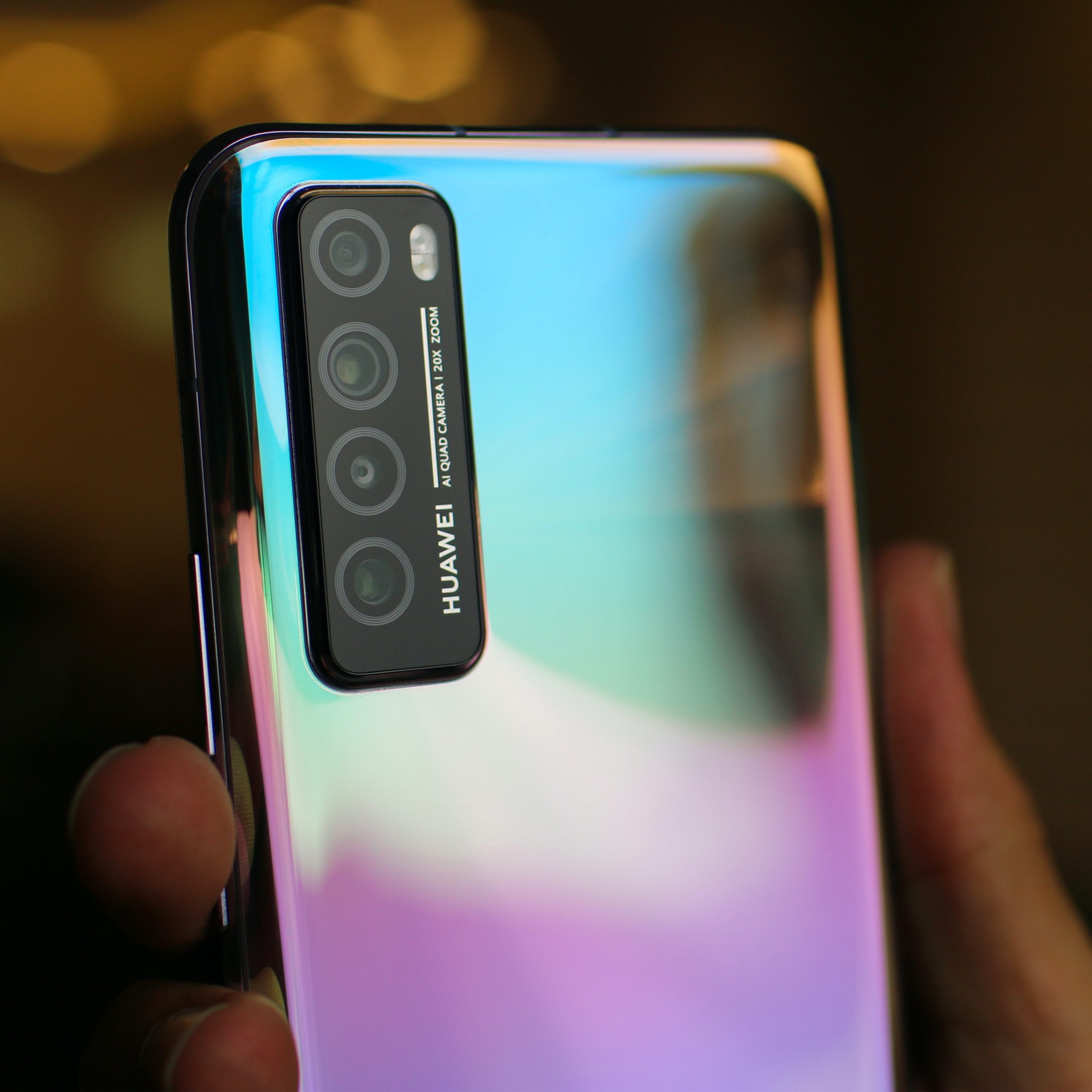 Pengiriman ponsel 5G di China melonjak 63,5 persen pada 2021