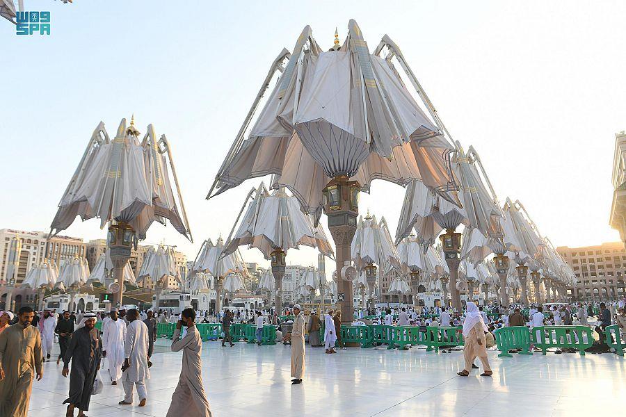 Payung konvertibel teduhkan 228.000 jamaah di Masjid Nabawi Madinah