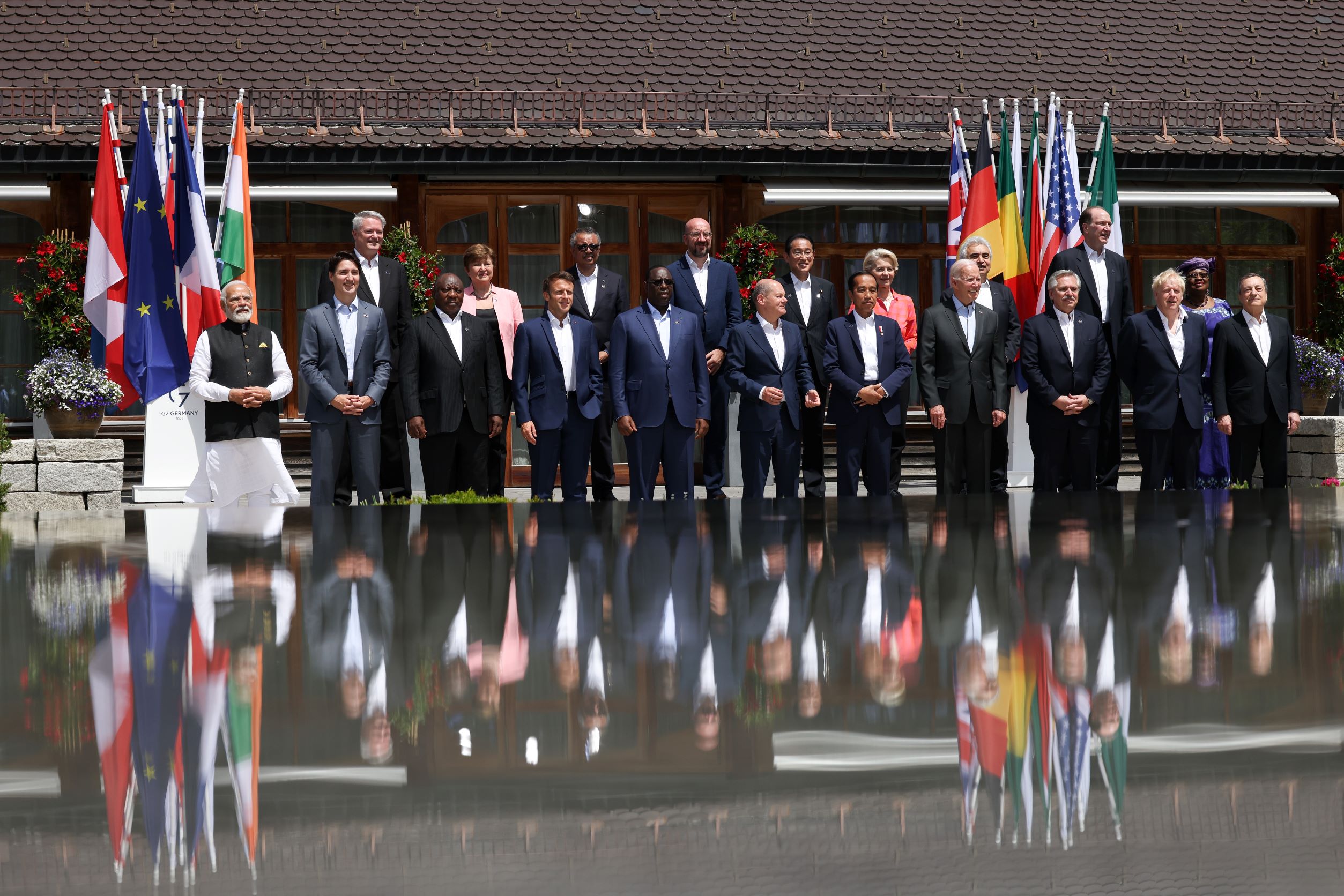 G7 sepakat larang pengangkutan minyak Rusia di atas harga tertentu