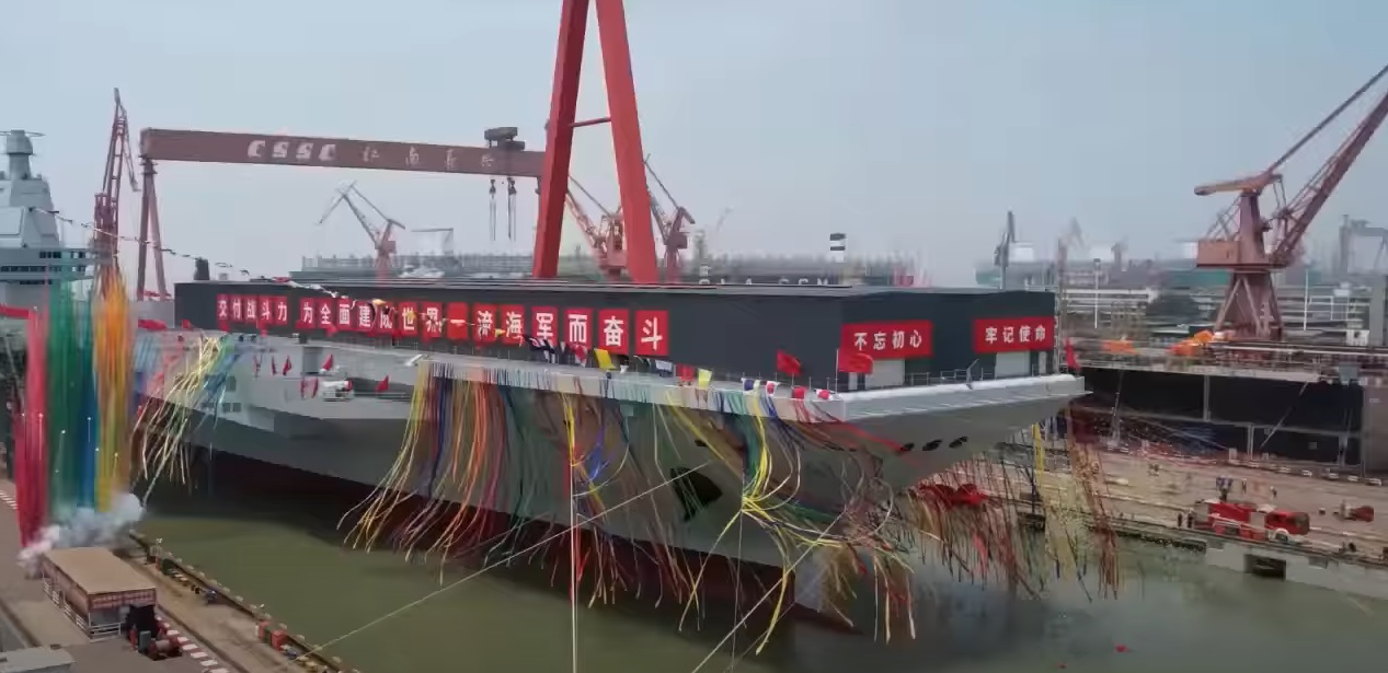 China luncurkan kapal induk ketiga buatan dalam negeri