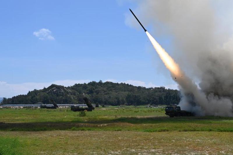 latihan militer china