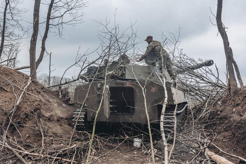 bantuan senjata amerika ukraina