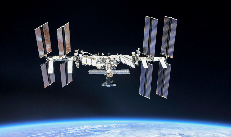 pakaian antariksa astronaut rusia