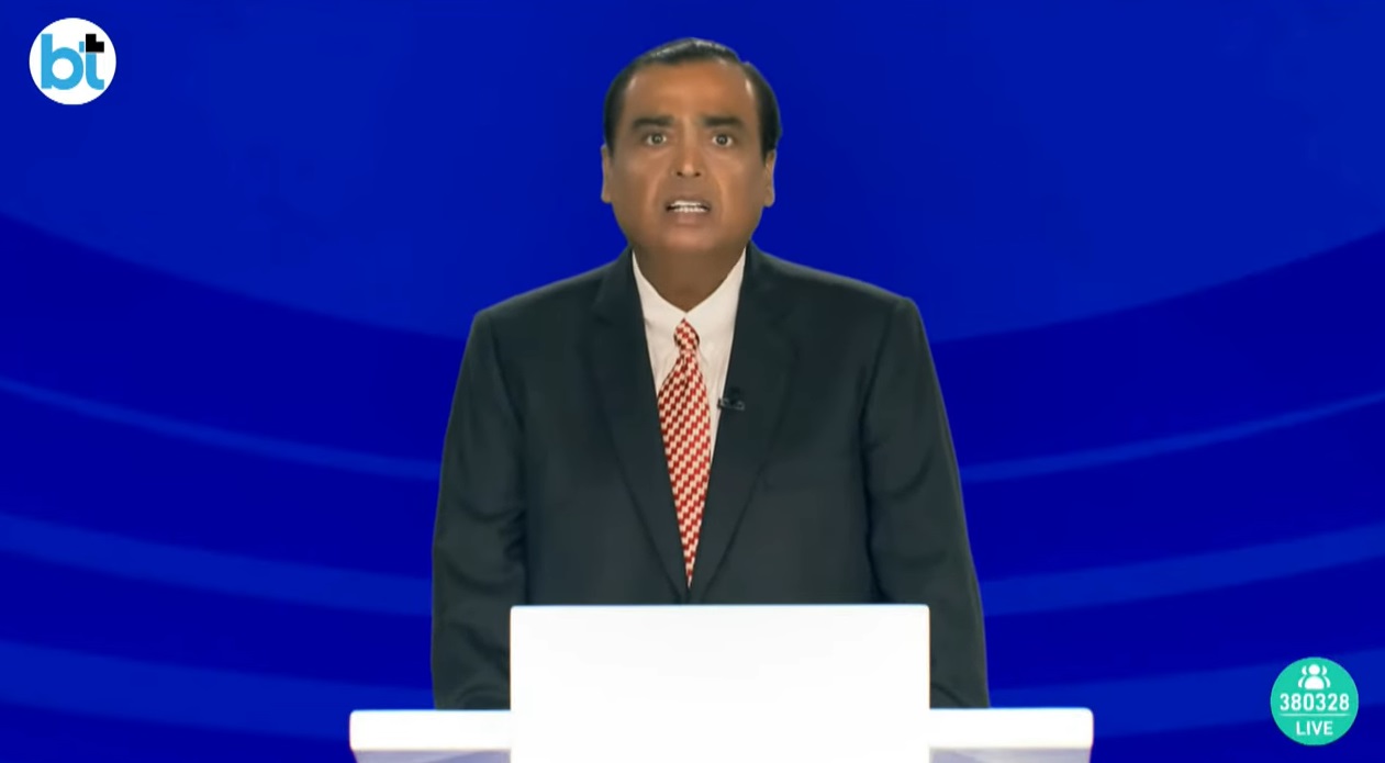 Triliuner Mukesh Ambani