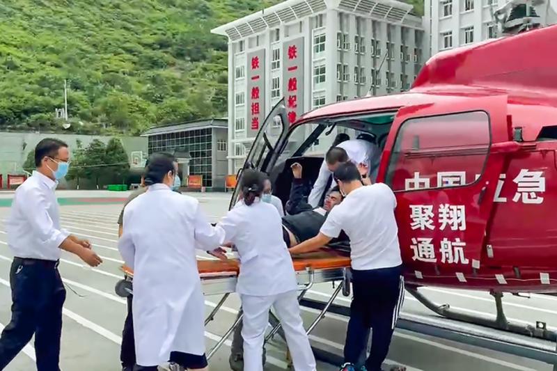 Korban gempa Sichuan