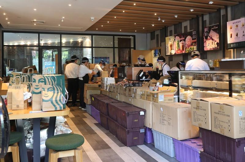 Starbucks di China