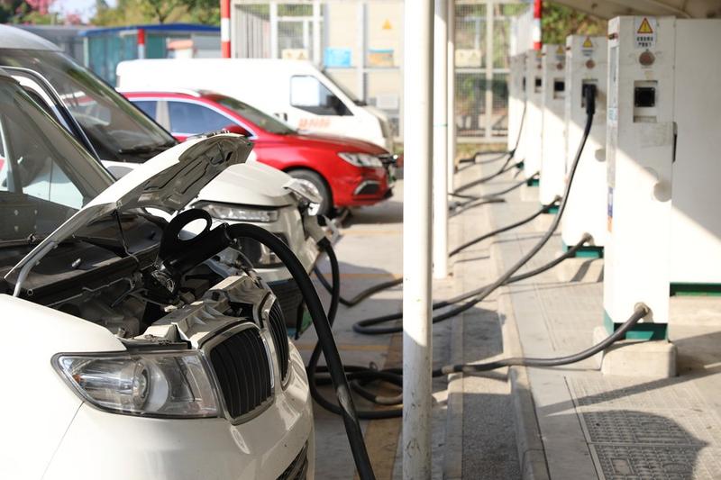 Produksi mobil di China