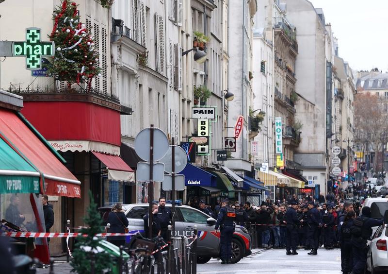 Tersangka penembakan Paris
