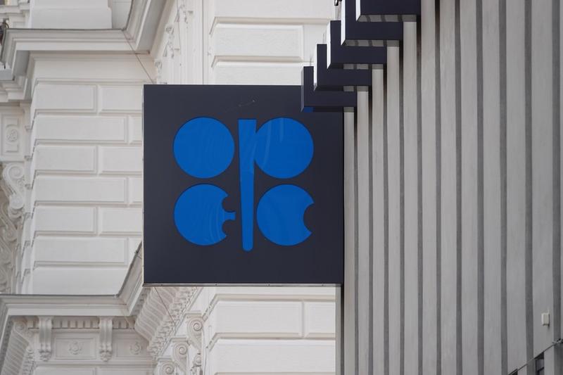 Target output minyak OPEC+