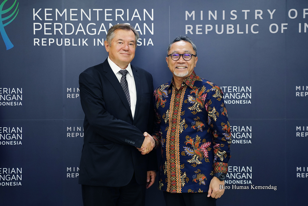 perundingan FTA
