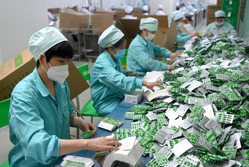 Obat COVID-19 buatan China