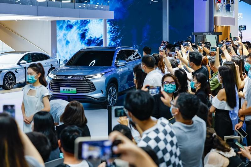 Penjualan mobil penumpang