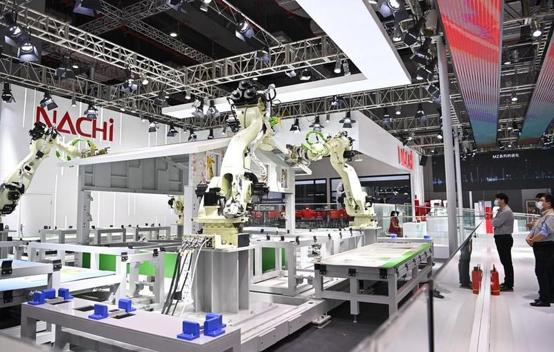 Produksi robot industri