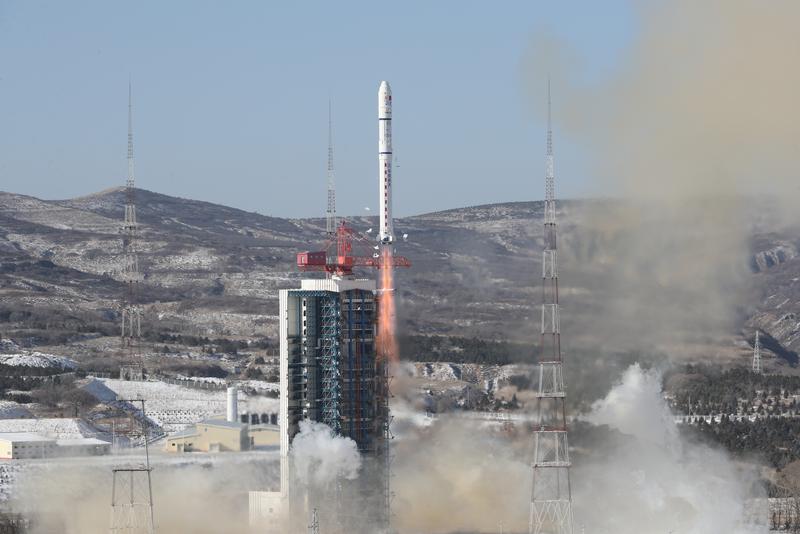 Satelit optik beresolusi tinggi