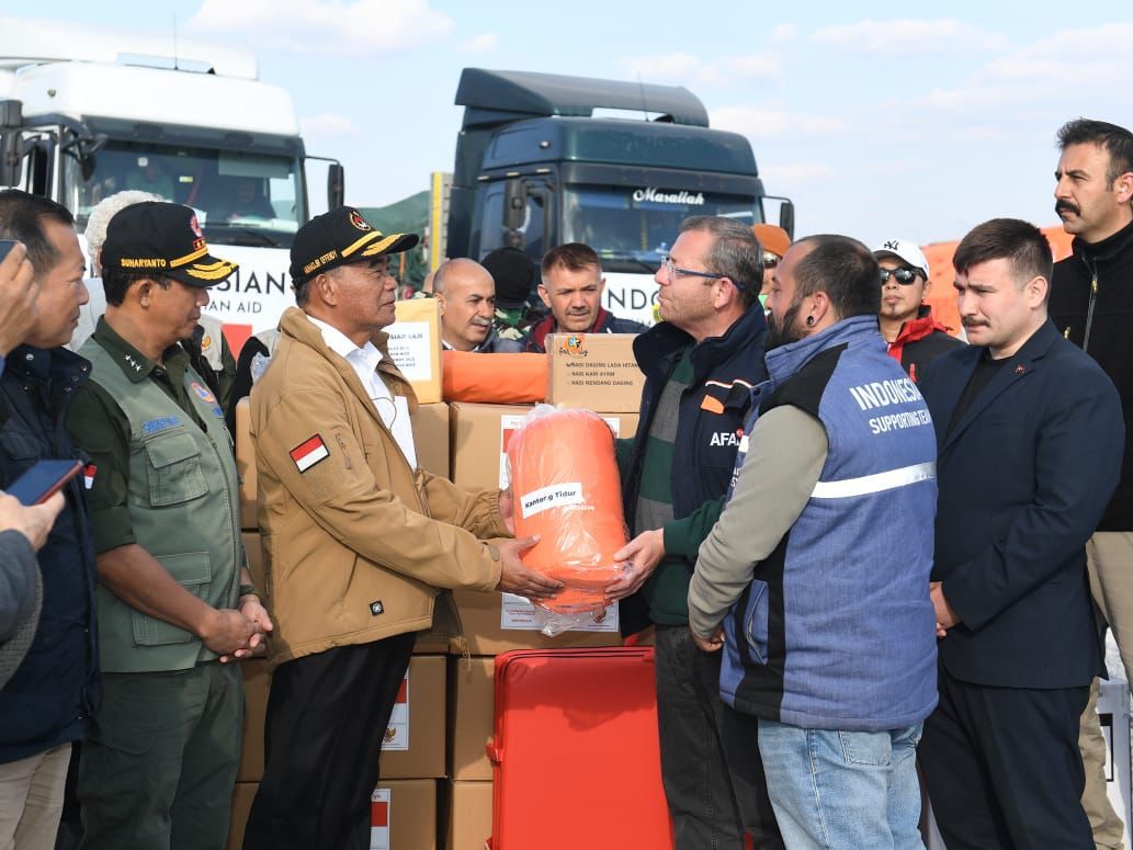 Bantuan korban gempa Turkiye