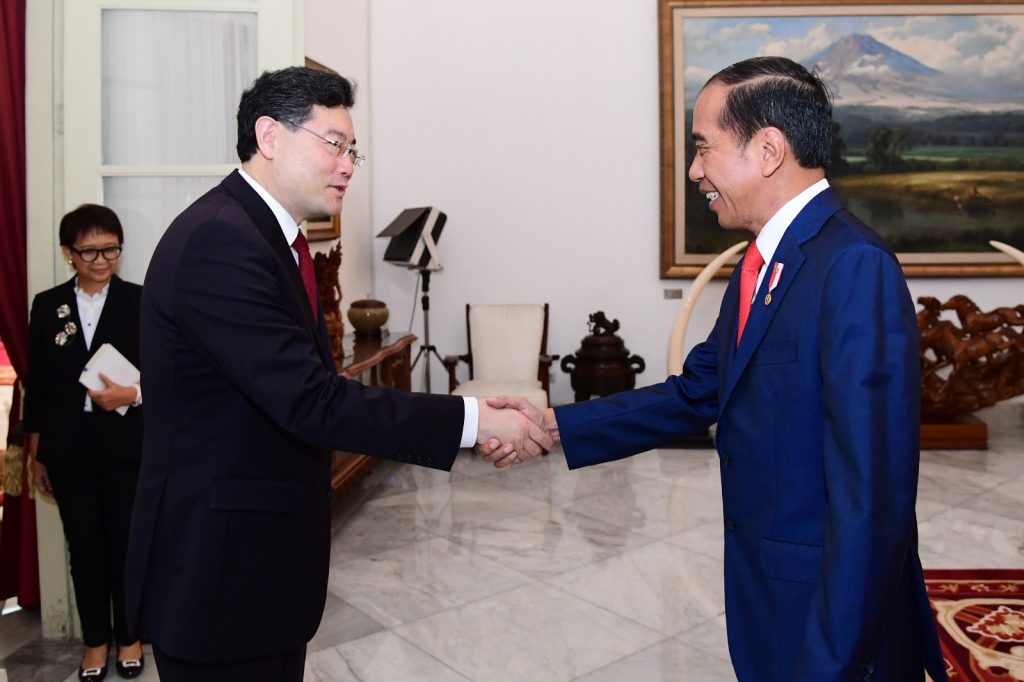 kunjungan kehormatan