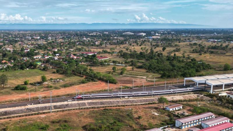 Jalur Kereta China-Laos