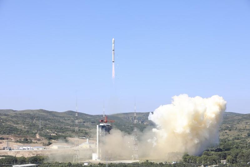 Satelit observasi Bumi hiperspektral