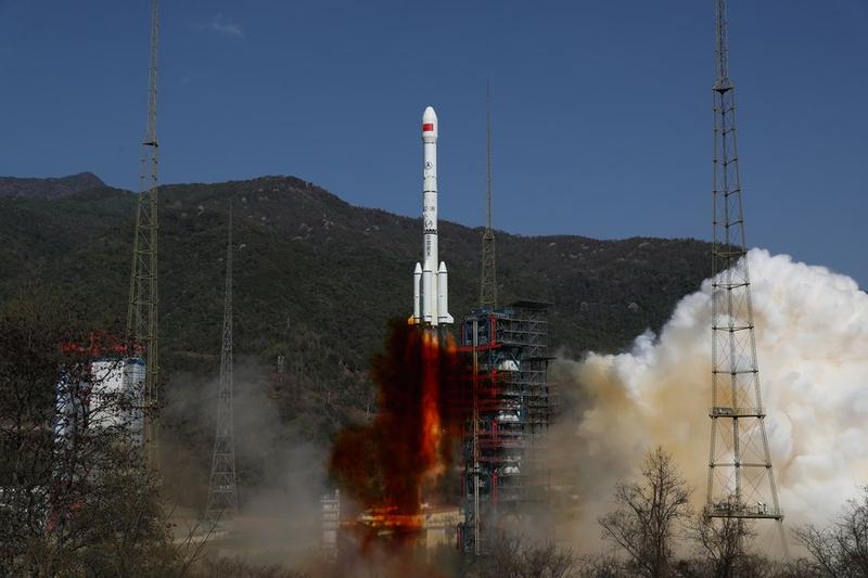 Sistem pemantauan satelit lingkungan