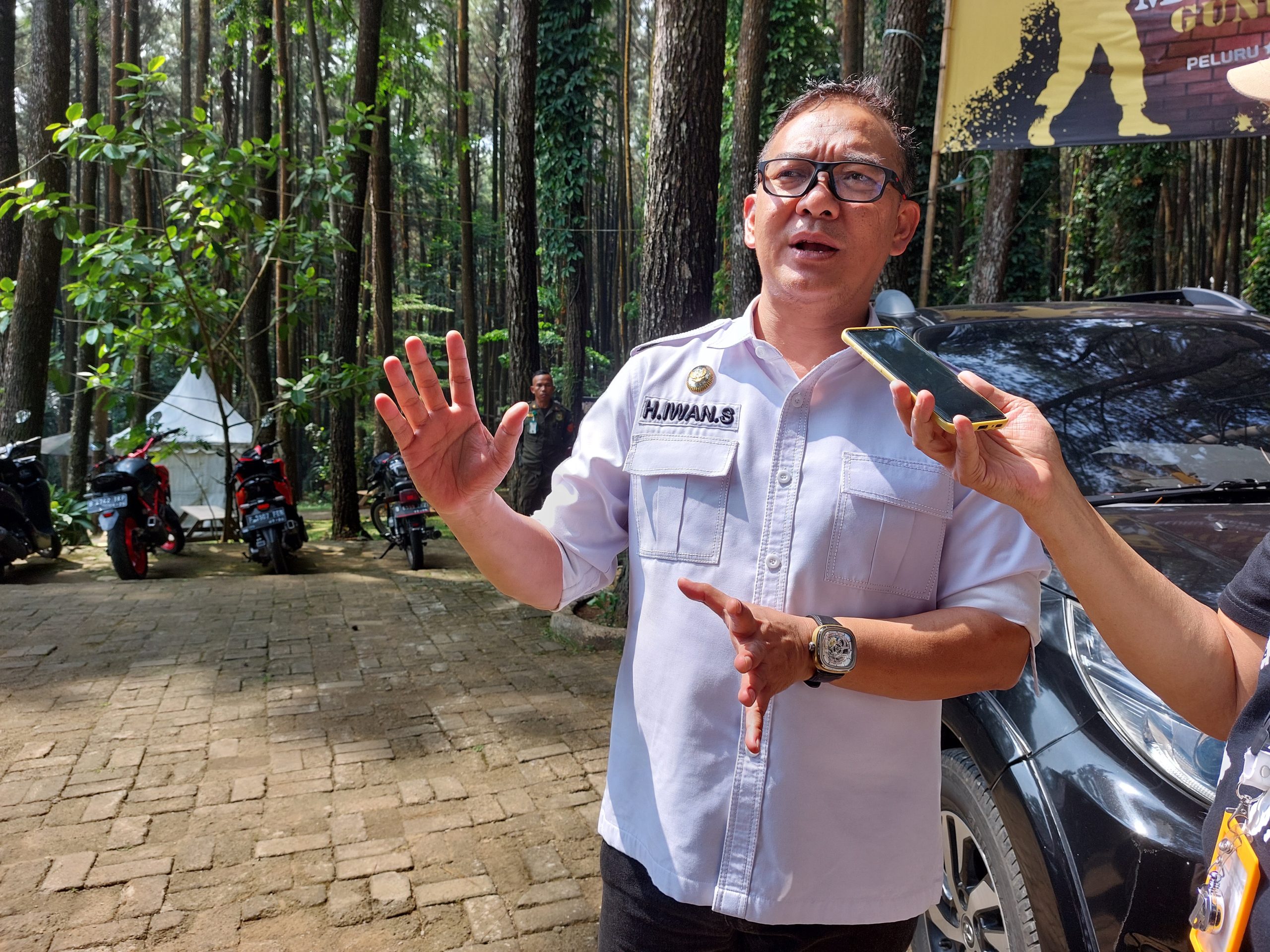 jalan menuju tempat wisata