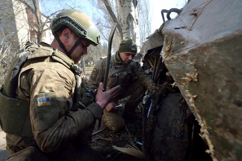 Bantuan militer untuk Ukraina