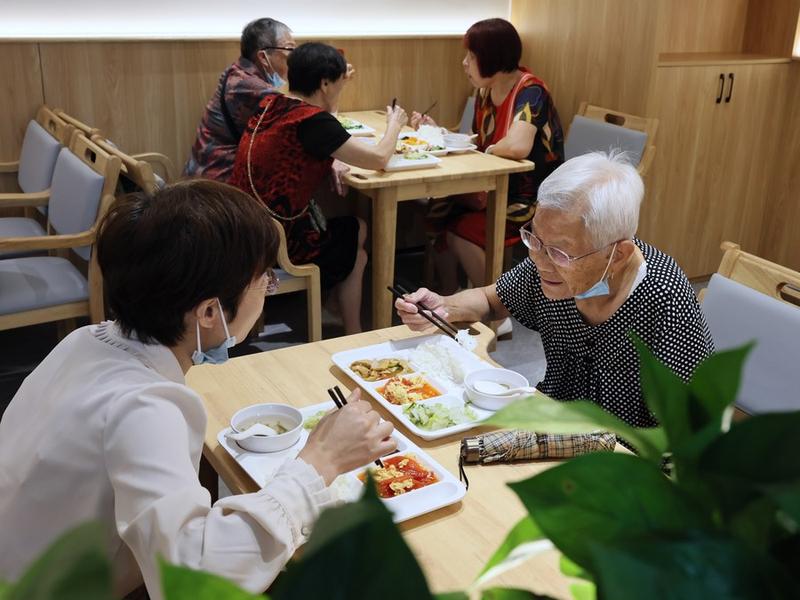 Mikrobioma usus pada centenarian