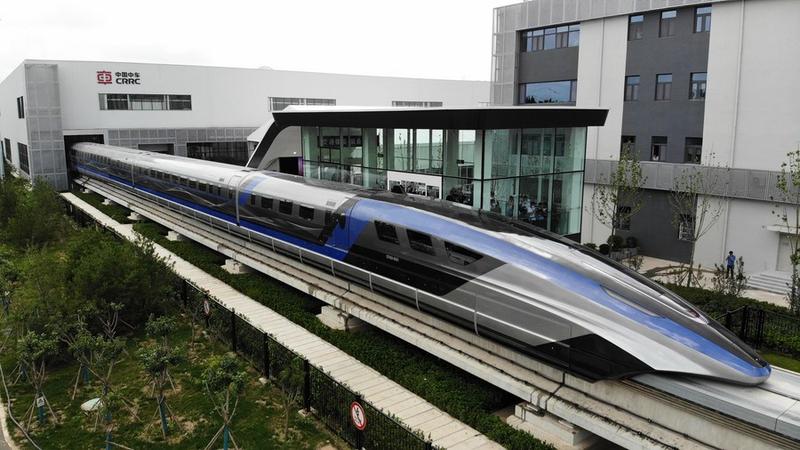 Operasi kereta levitasi magnetik