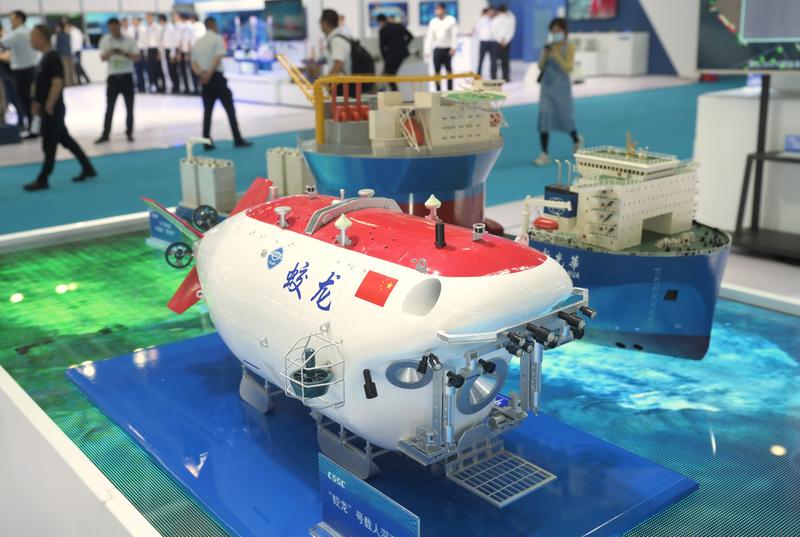 Kapal pengamat cuaca nirawak