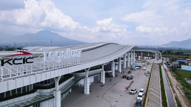 Pengoperasian Kereta Cepat Jakarta-Bandung