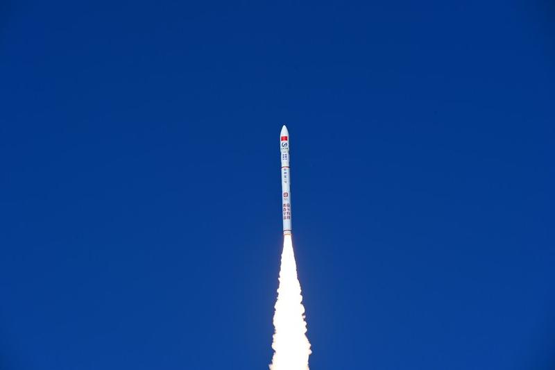 Komunikasi laser intersatelit