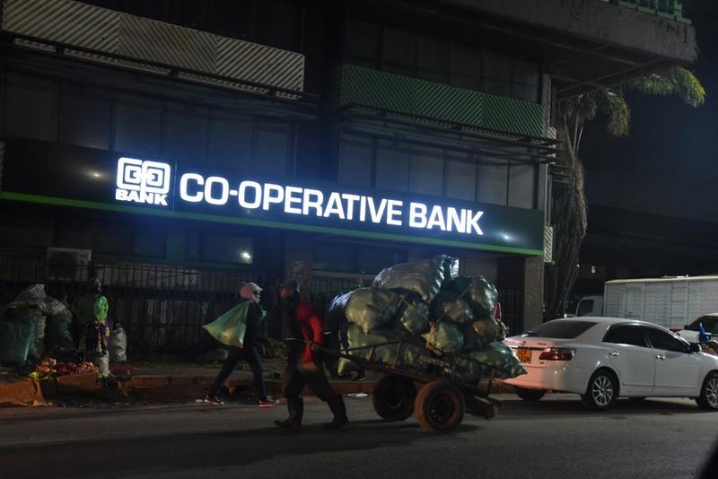 Transaksi mobile money di