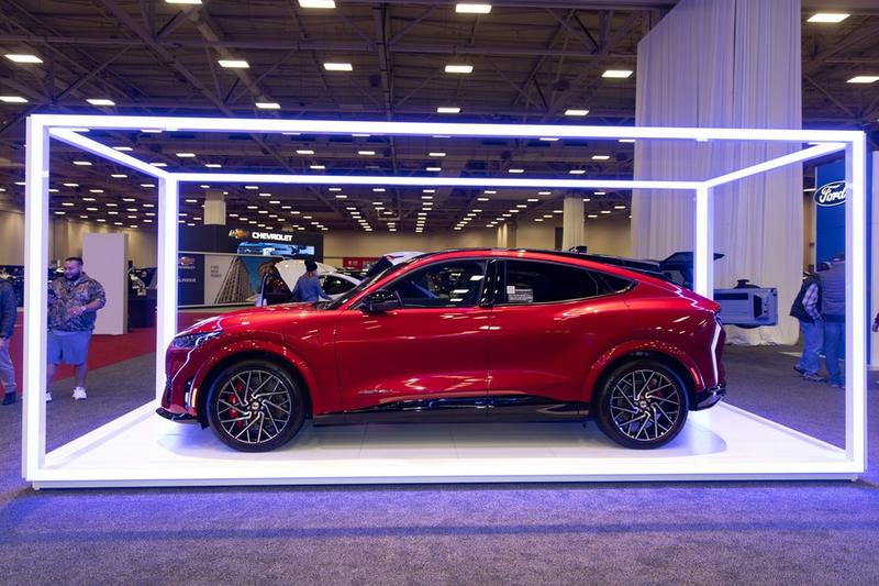 Penjualan mobil hybrid Ford