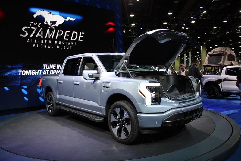 Neraca keuangan Ford