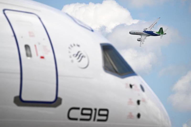 Pesawat COMAC buatan China