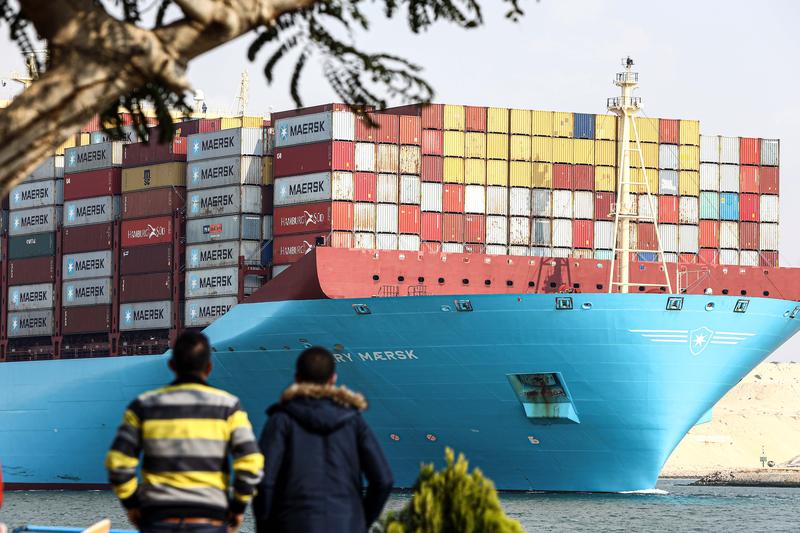 Pendapatan Terusan Suez