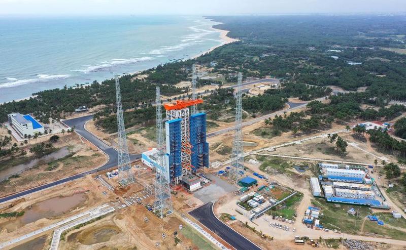Pengembangan industri antariksa komersial