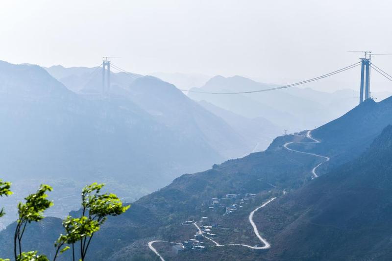 Jembatan Ngarai Besar Huajiang